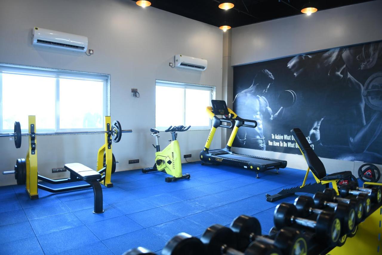 Hotel Blueivy Anand Ngoại thất bức ảnh