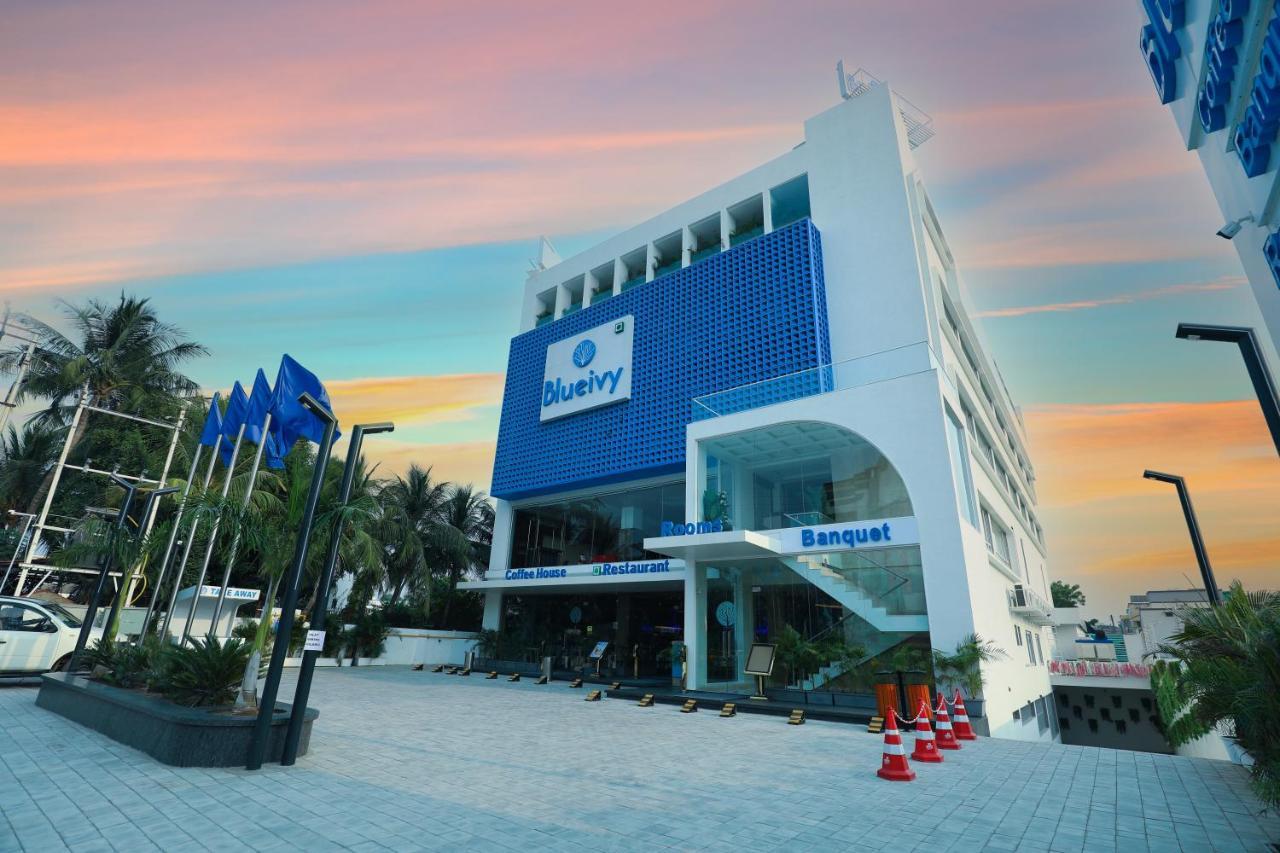 Hotel Blueivy Anand Ngoại thất bức ảnh